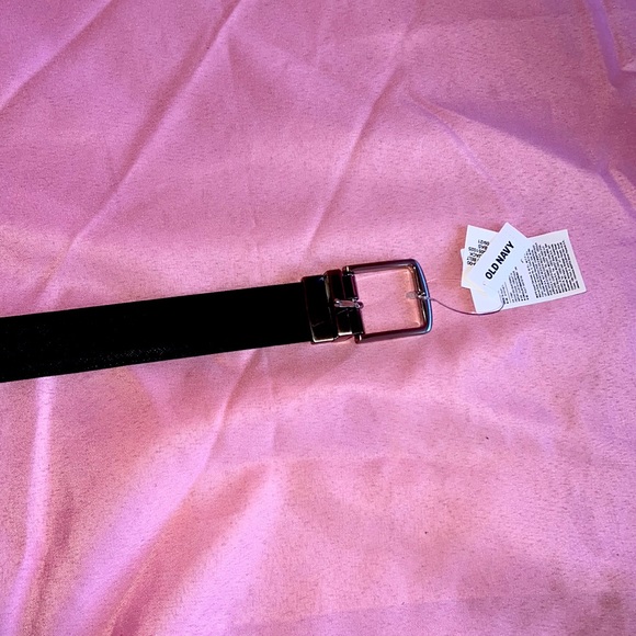 NWT Old Navy Faux-Leather Reversible Belt for Men (S) - Picture 2 of 4